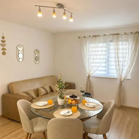 Relaxing Stay In Split Split